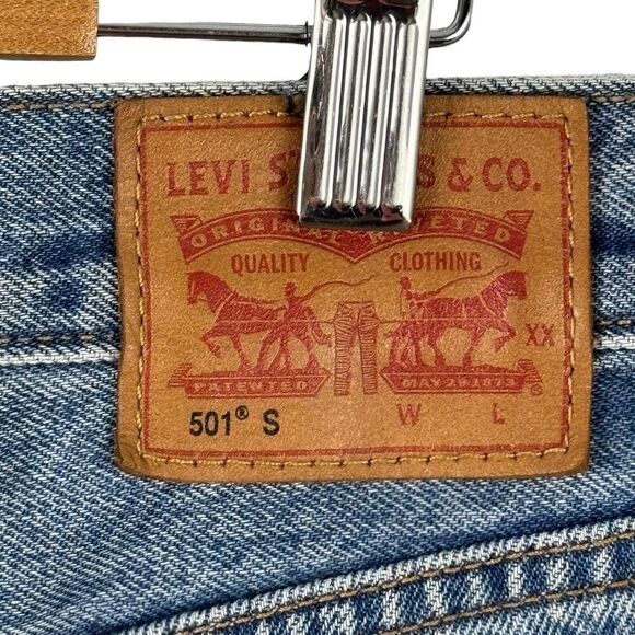 Levi's 501S Skinny Jeans in Old Hangouts Button Fly Denim Size 30 Distressed Mom - Picture 9 of 16